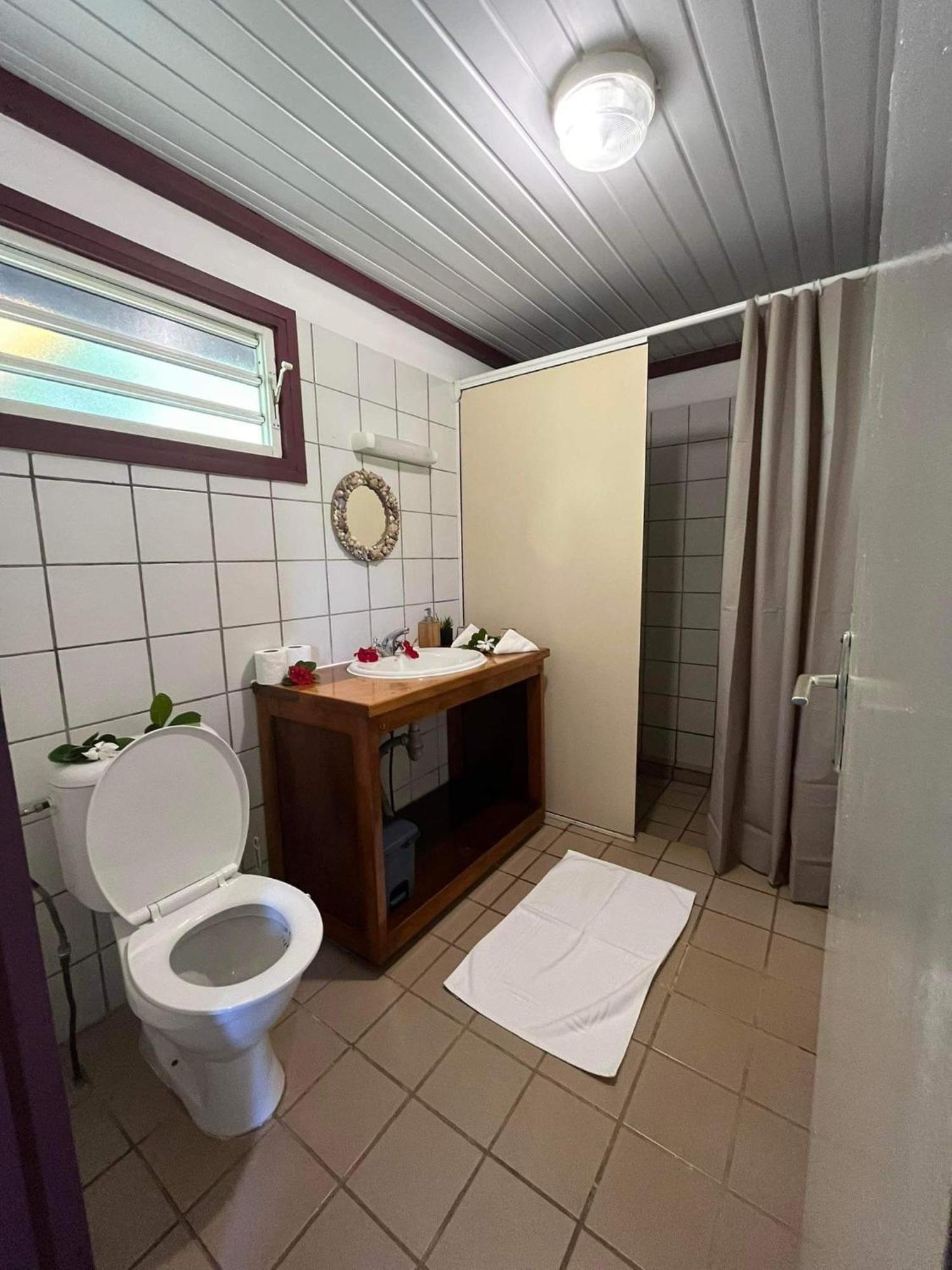 Pension Hibiscus Taha'A Vaitoare  Экстерьер фото